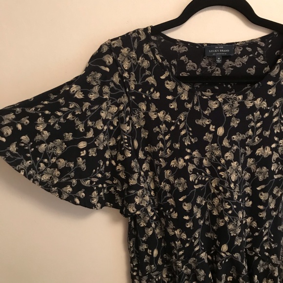 Lucky Brand floral medium top short sleeve - Picture 4 of 14